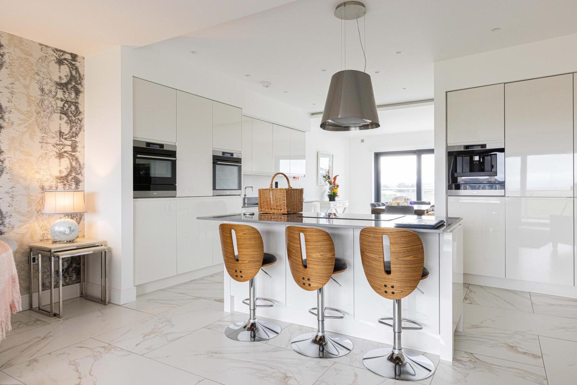 Curran Gate Luxury Serviced Apartments, ポートラッシュ エクステリア 写真