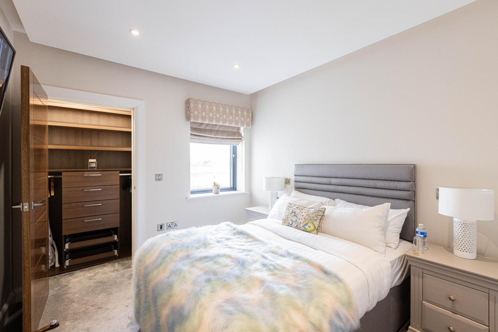 Curran Gate Luxury Serviced Apartments, ポートラッシュ エクステリア 写真