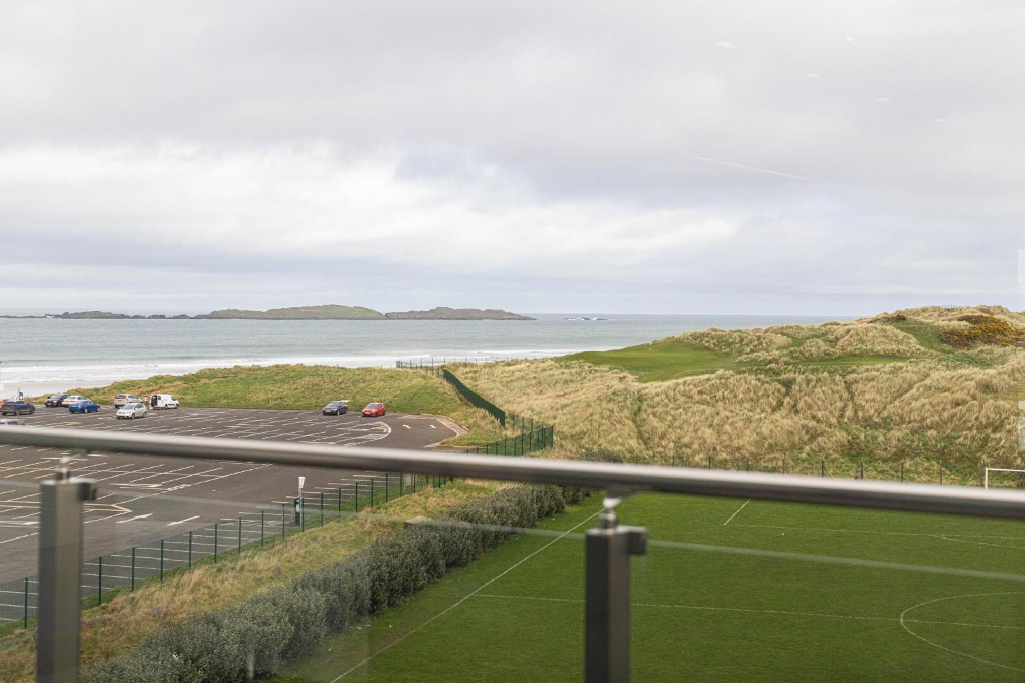 Curran Gate Luxury Serviced Apartments, ポートラッシュ エクステリア 写真